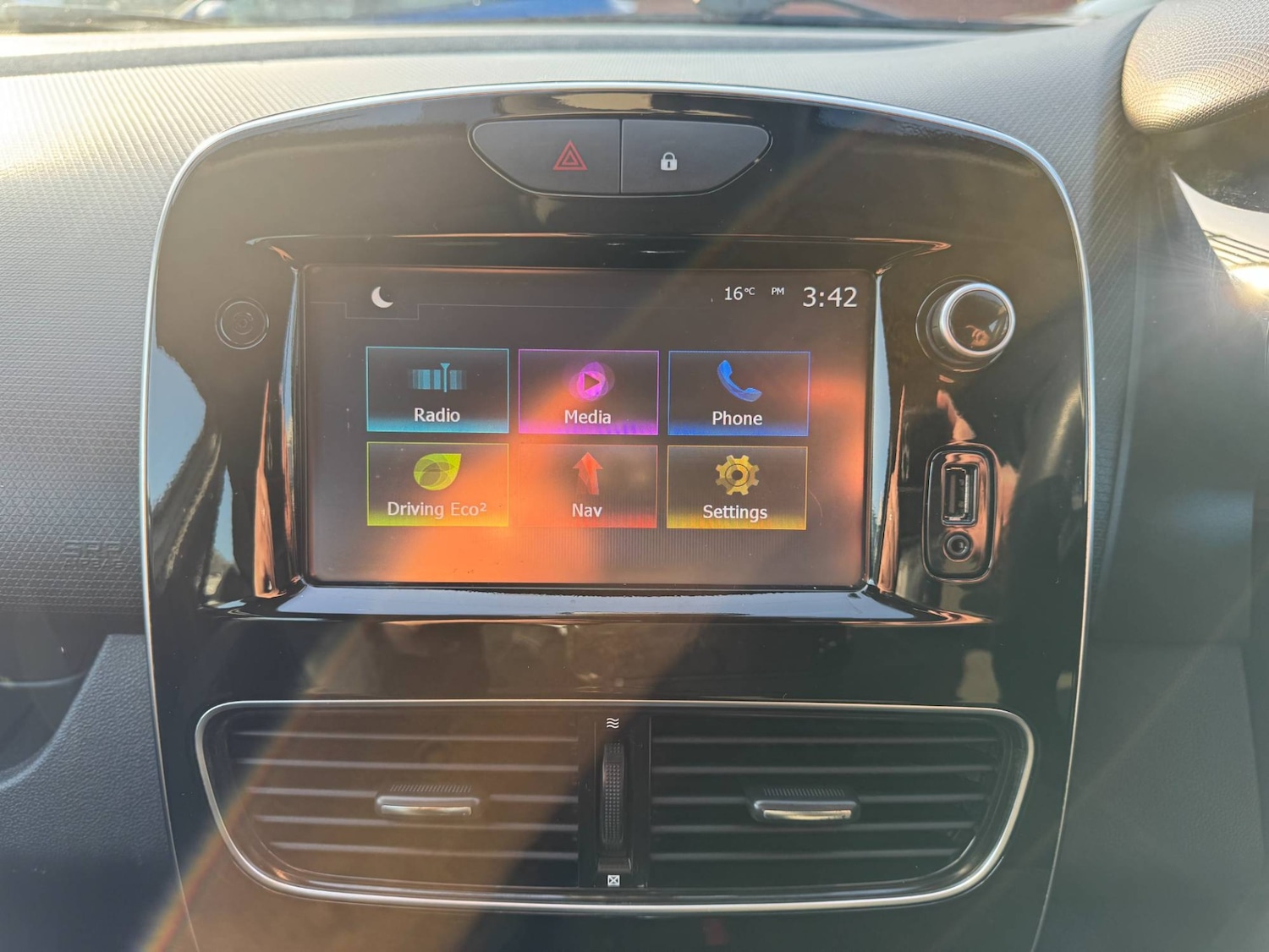 Used Renault Clio 2016 for sale - 77790227: Photo 22