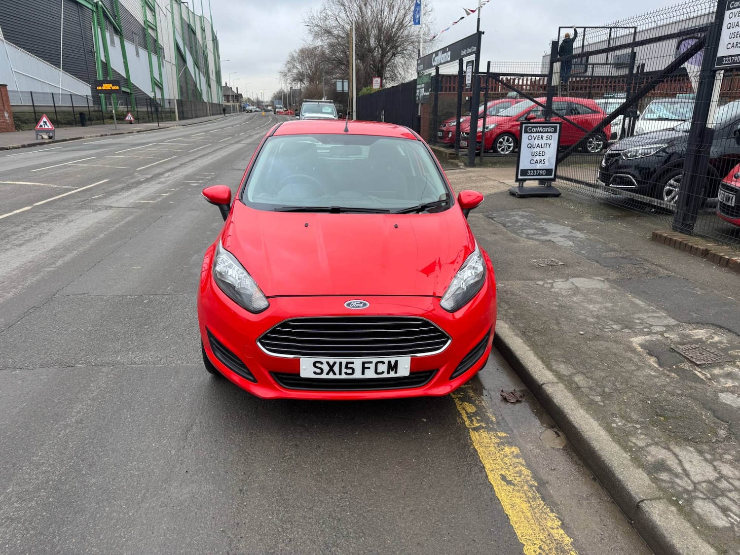 Used Ford Fiesta 2015 for sale - 77310481: Photo 2