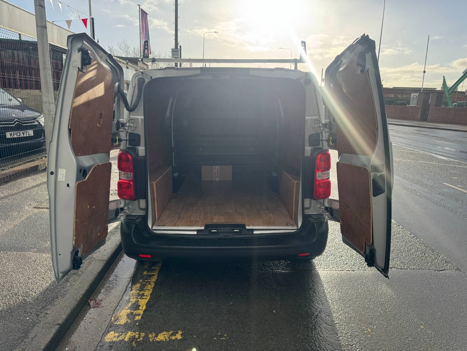 Used Citroen Dispatch 2018 for sale - 76693535: Photo 12