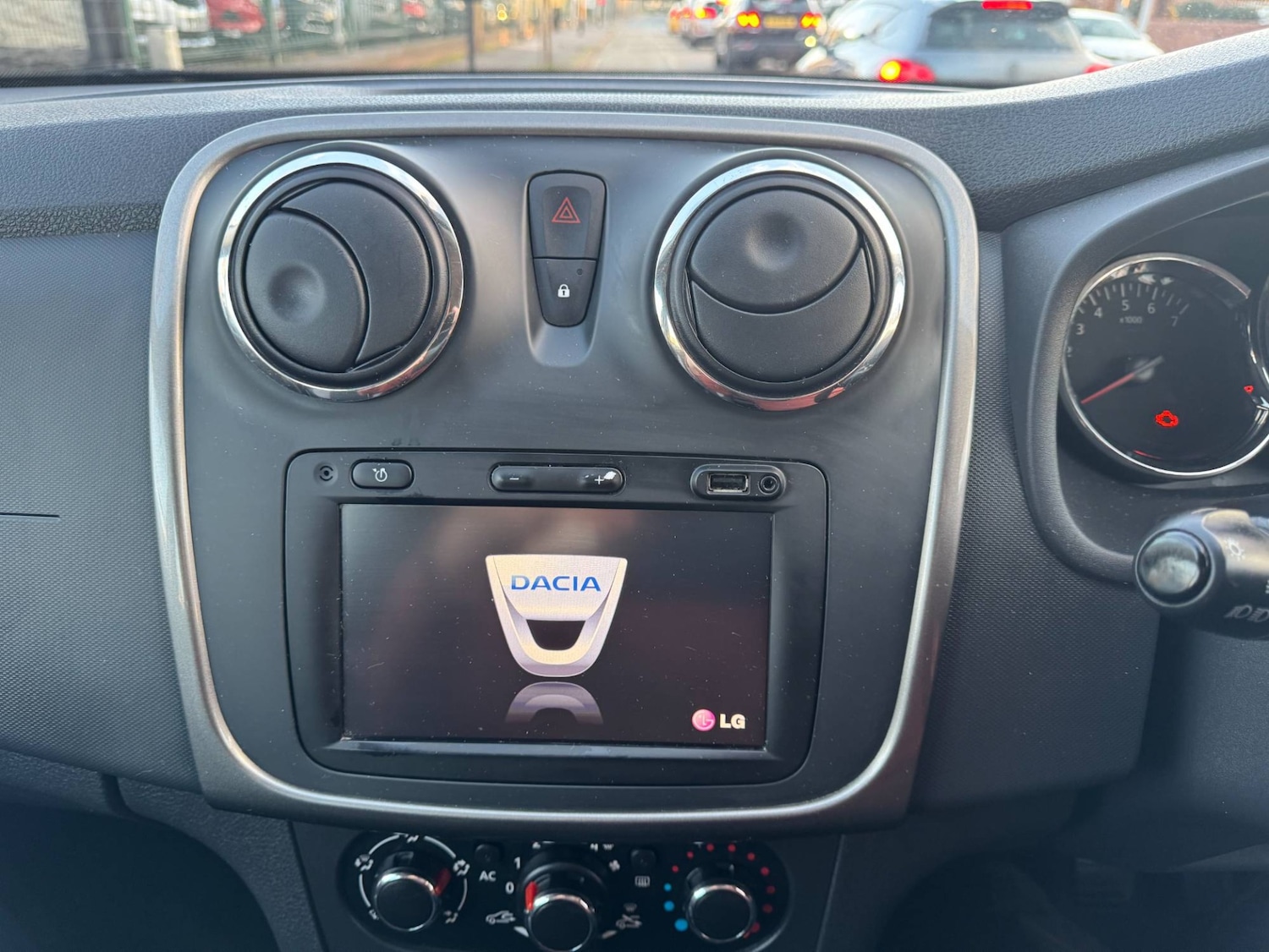 Used Dacia Sandero Stepway 2014 for sale - 76316452: Photo 19