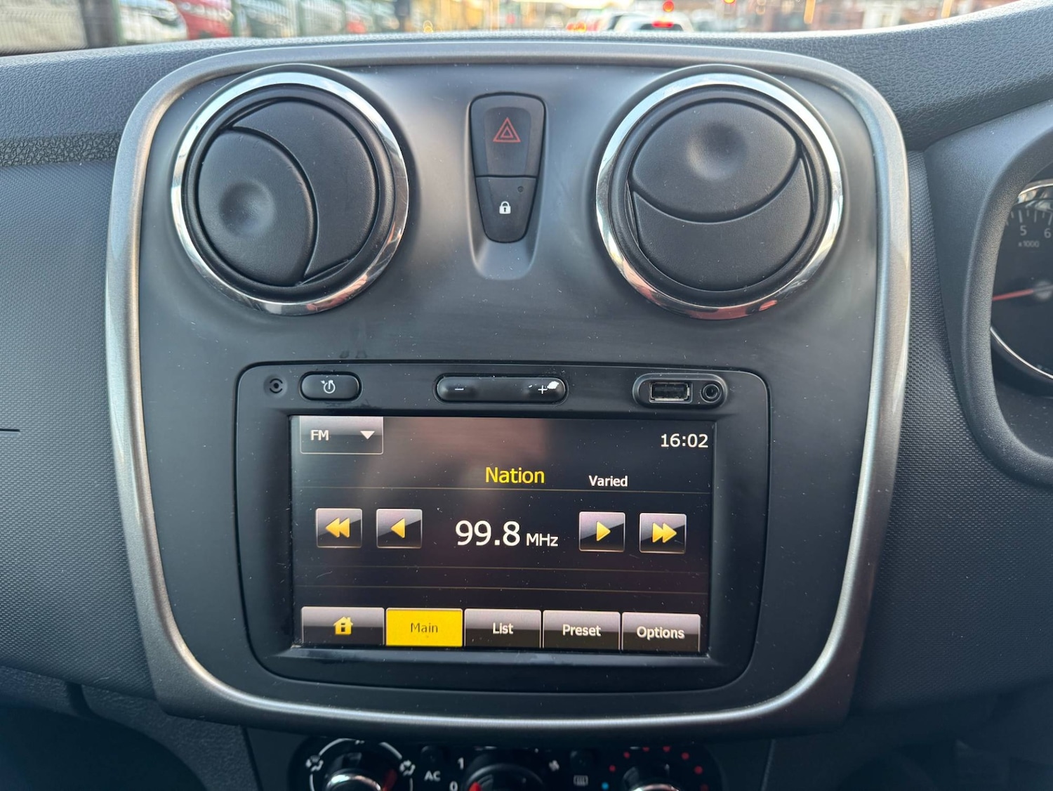 Used Dacia Sandero Stepway 2014 for sale - 76316452: Photo 20