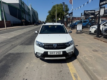 Used Dacia Sandero Stepway 2017 for sale - 79253636: Photo