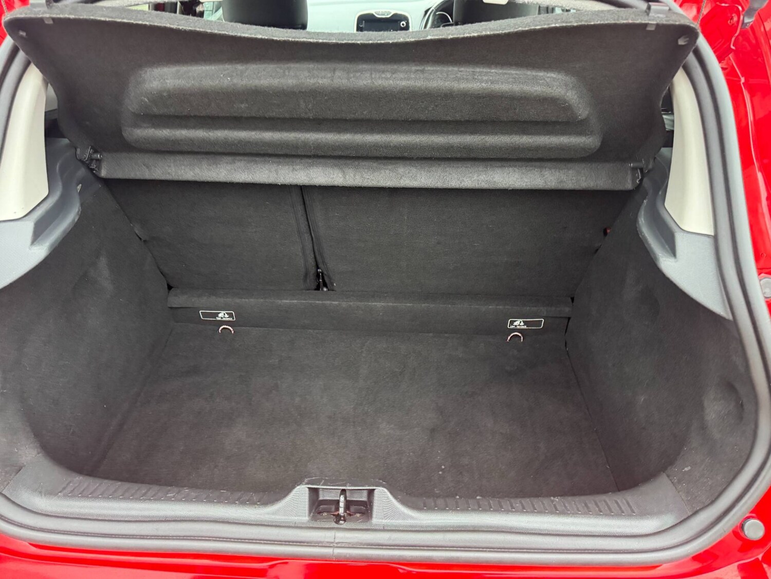 Used Renault Clio 2014 for sale - 77490757: Photo 13