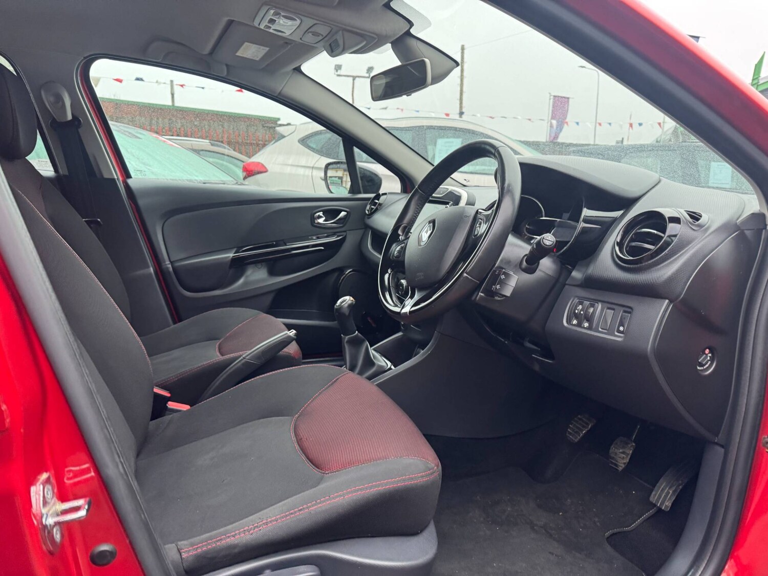 Used Renault Clio 2014 for sale - 77490757: Photo 15