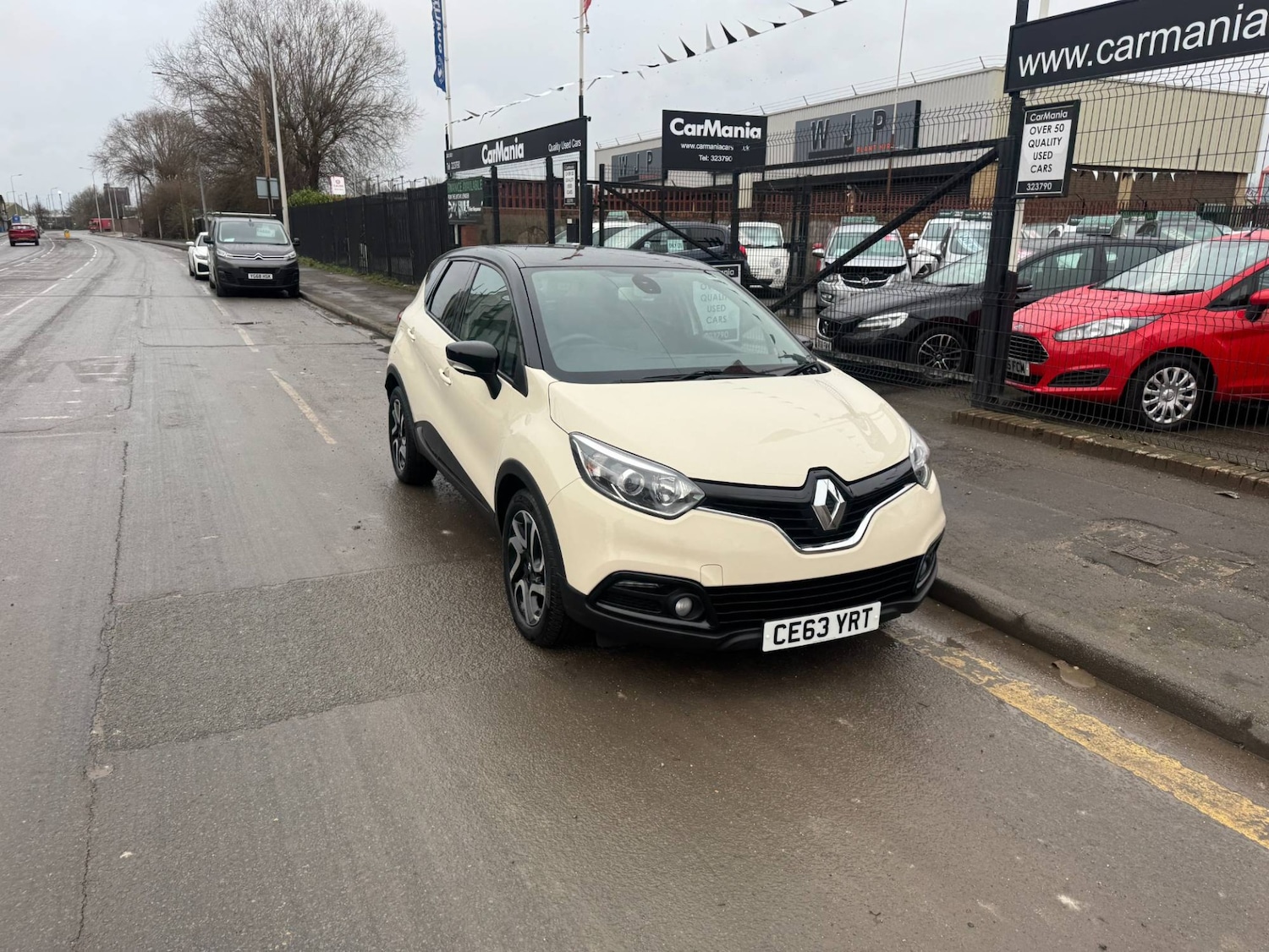 Used Renault Captur 2013 for sale - 77688137: Photo 4