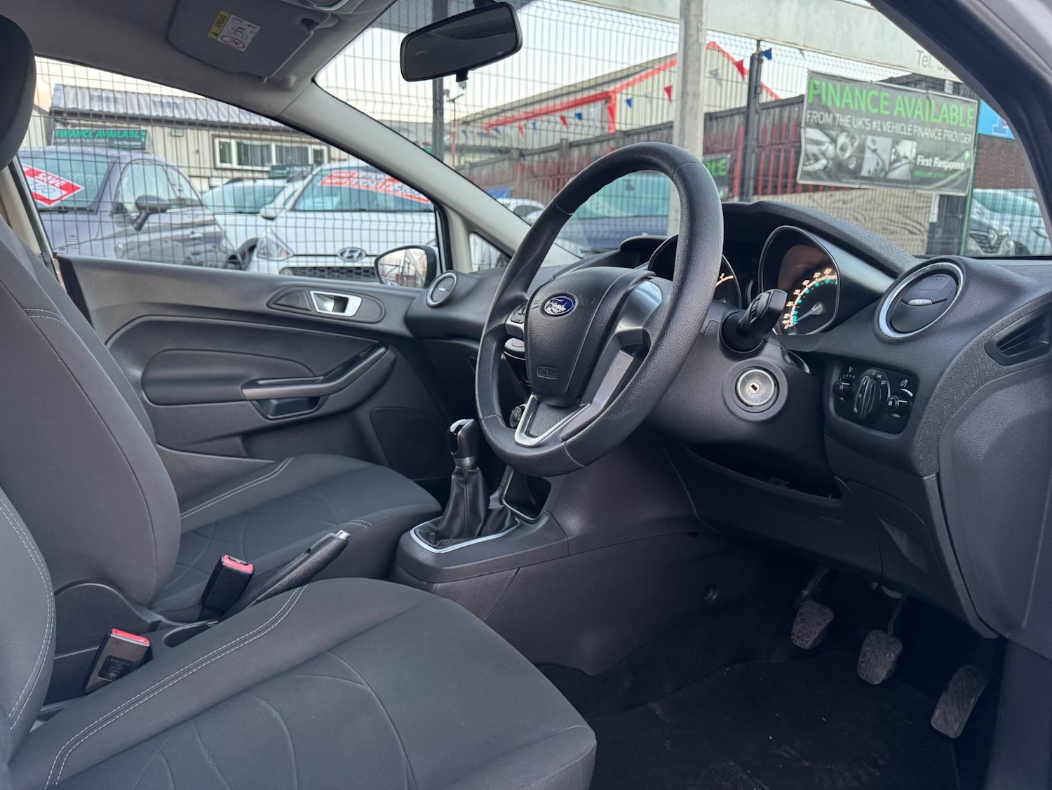 Used Ford Fiesta 2015 for sale - 76682084: Photo 15