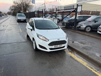 Used Ford Fiesta 2015 for sale - 76682084: Photo