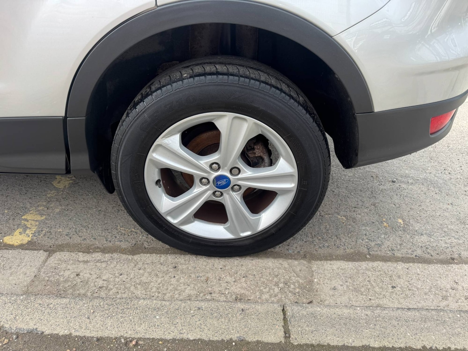 Used Ford Kuga 2015 for sale - 77640299: Photo 16