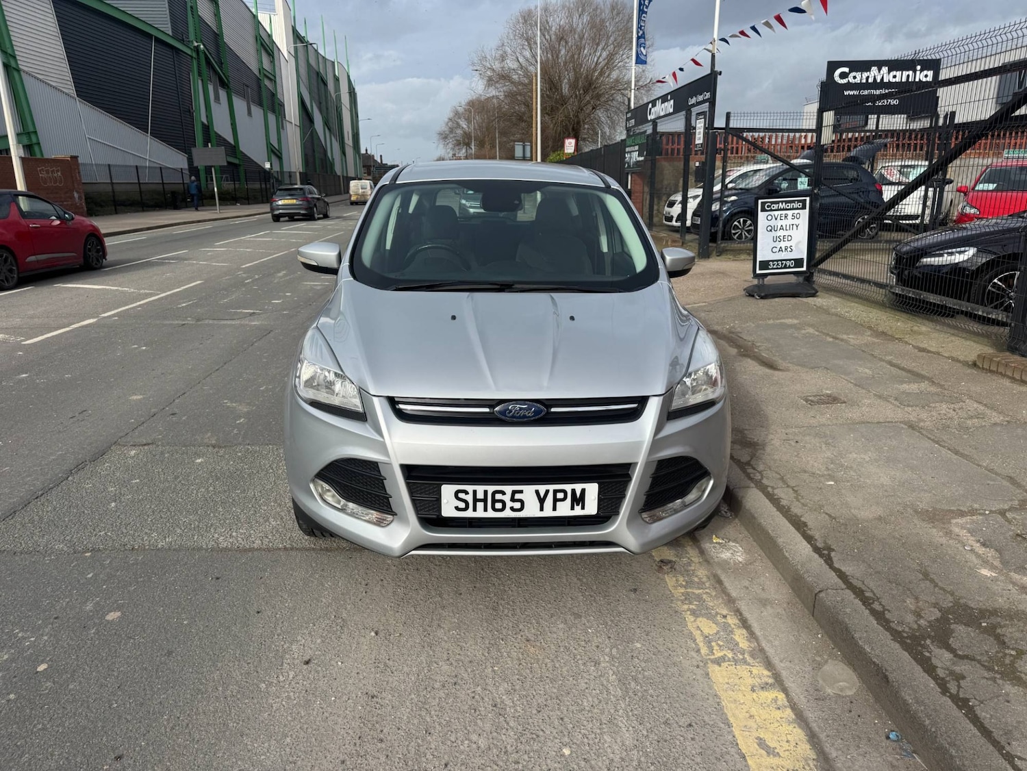 Used Ford Kuga 2015 for sale - 77640299: Photo 2