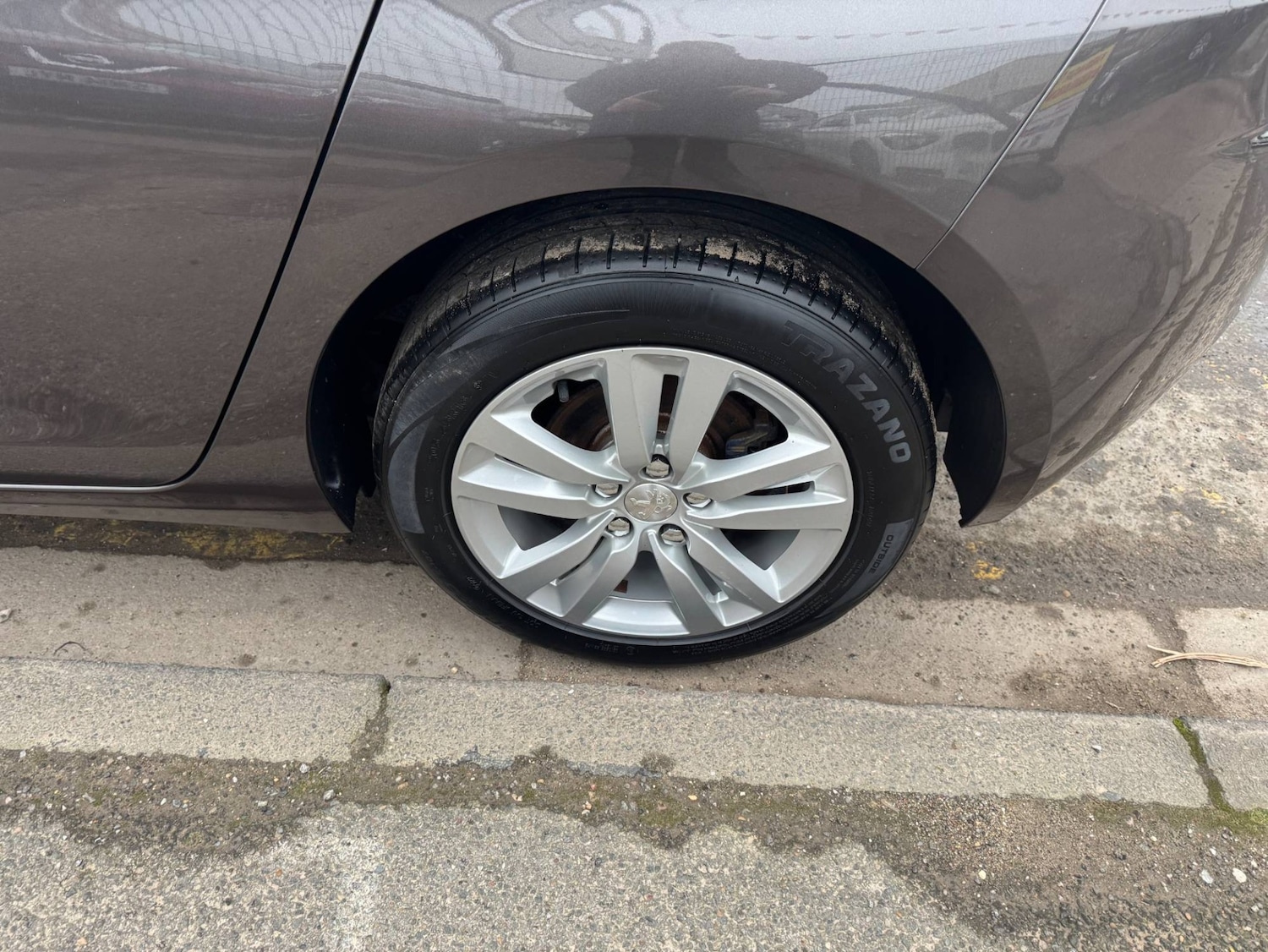 Used Peugeot 308 2015 for sale - 77365373: Photo 14