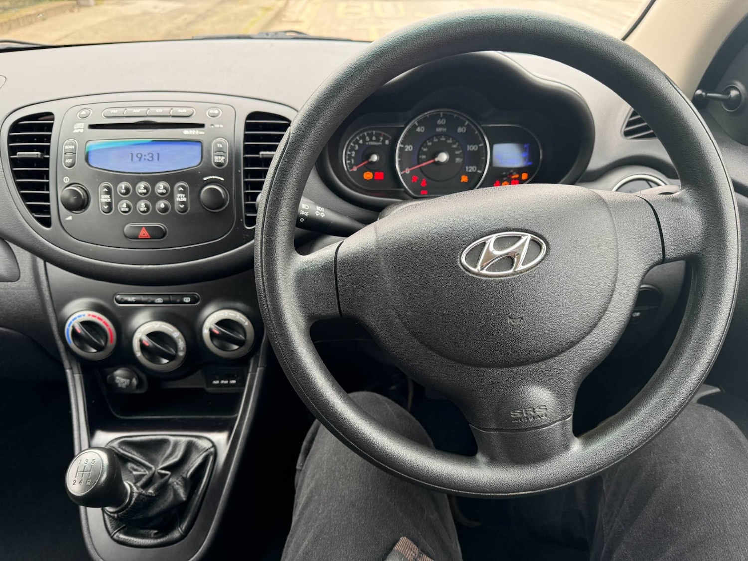 Used Hyundai i10 2014 for sale - 76037290: Photo 16