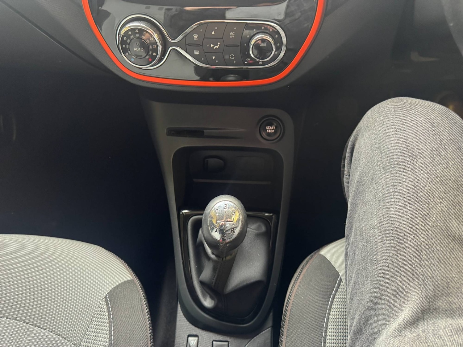 Used Renault Captur 2013 for sale - 78143776: Photo 17