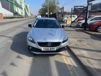Used Volvo V40 2016 for sale - 78223244: Photo