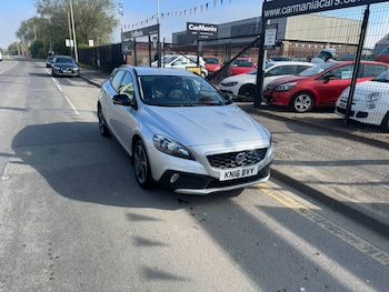 Used Volvo V40 2016 for sale - 78223244: Photo