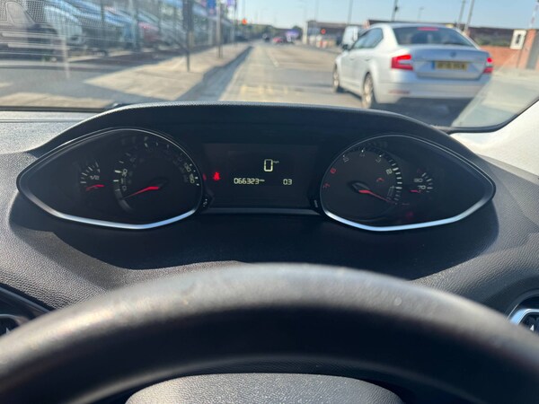 Used Peugeot 308 2016 for sale - 76055839: Photo 19