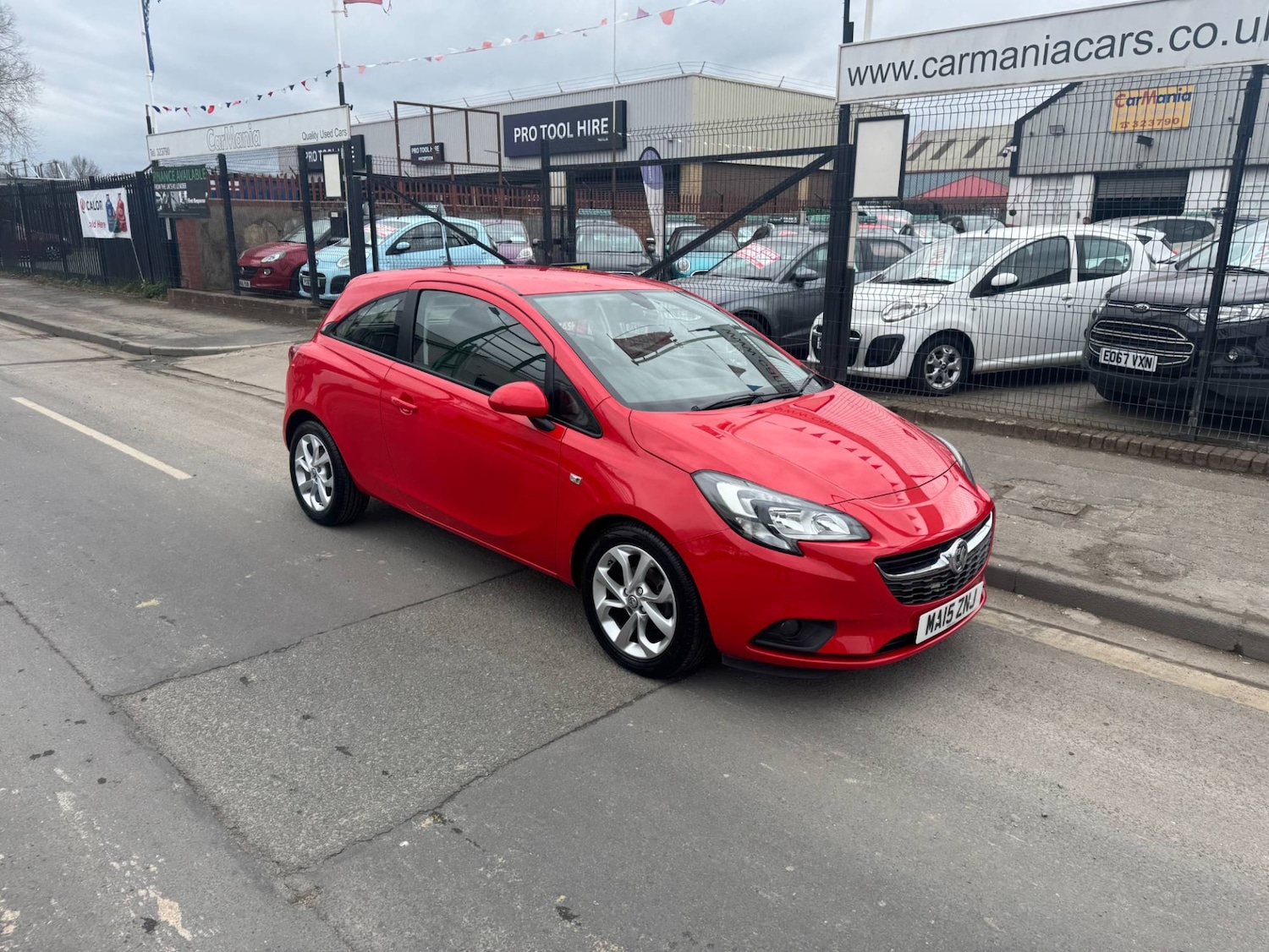 Used Vauxhall Corsa 2015 for sale - 76047184: Photo 1