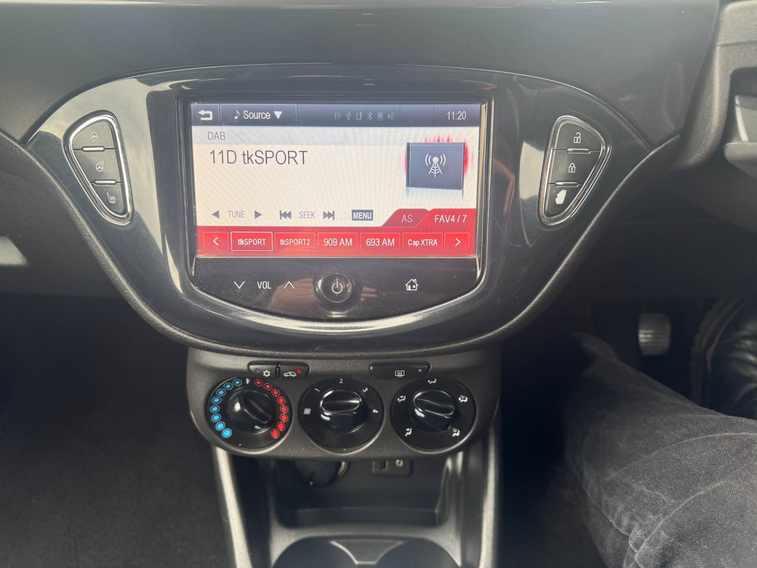 Used Vauxhall Corsa 2015 for sale - 76047184: Photo 17