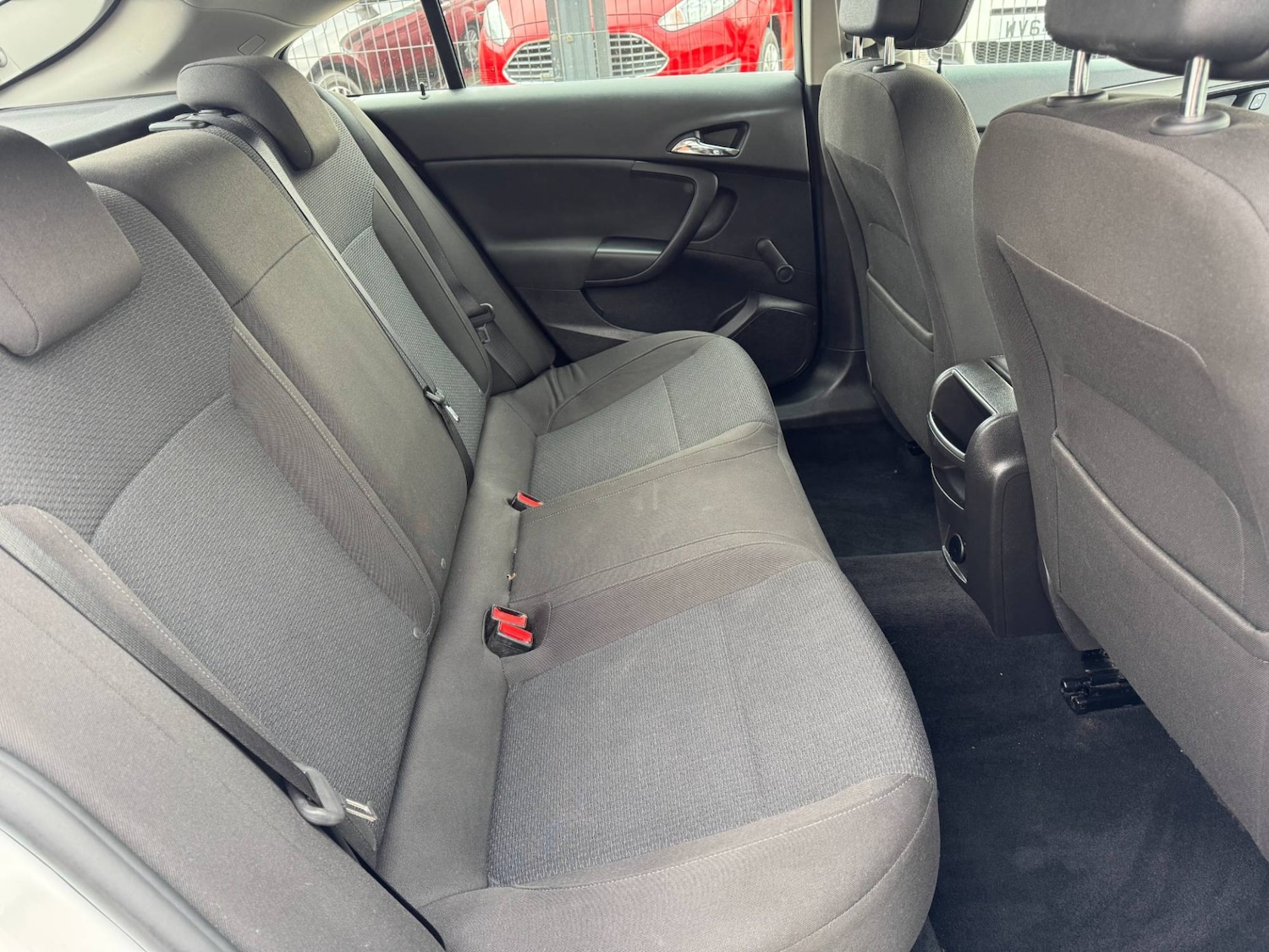 Used Vauxhall Insignia 2015 for sale - 77888279: Photo 16