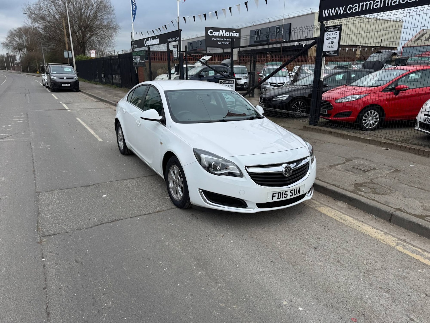 Used Vauxhall Insignia 2015 for sale - 77888279: Photo 4