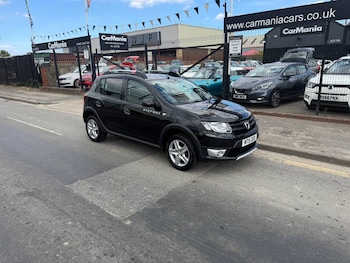 Used Dacia Sandero Stepway 2015 for sale - 79487847: Photo