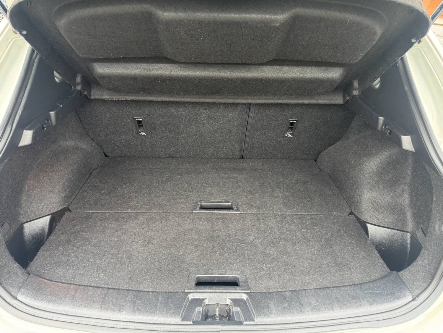 Used Nissan Qashqai 2014 for sale - 76517616: Photo 13