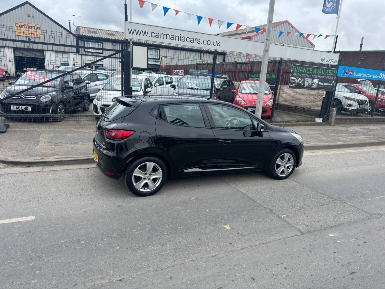 Used Renault Clio 2015 for sale - 76055818: Photo 7