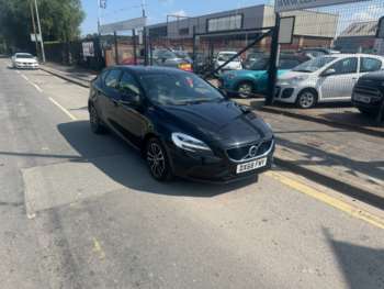 Used Volvo V40 2018 for sale - 74950114: Photo