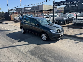 Used Dacia Sandero 2017 for sale - 79330003: Photo