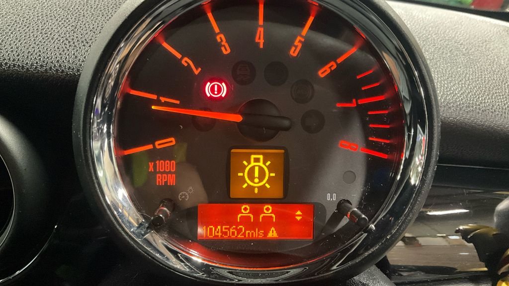 Used MINI Hatch 2013 for sale - 76797886: Photo 9