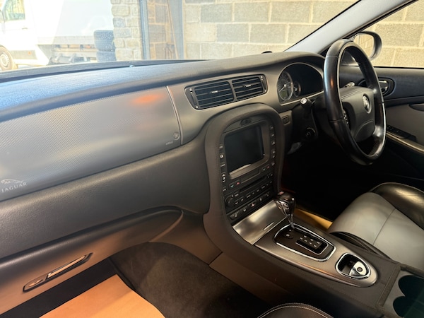 Used Jaguar S-Type 2007 for sale - 74625398: Photo 27