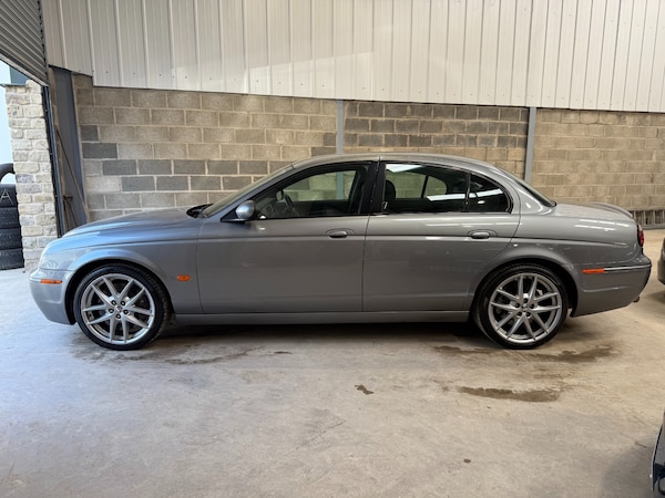 Used Jaguar S-Type 2007 for sale - 74625398: Photo 4