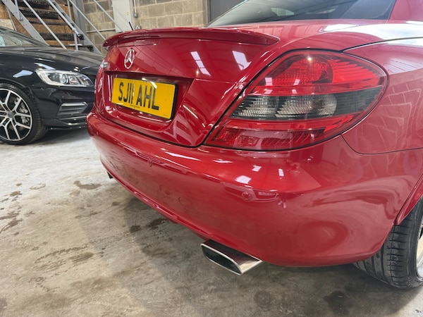 Used Mercedes-Benz SLK 2011 for sale - 75621436: Photo 21