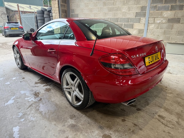 Used Mercedes-Benz SLK 2011 for sale - 75621436: Photo 5
