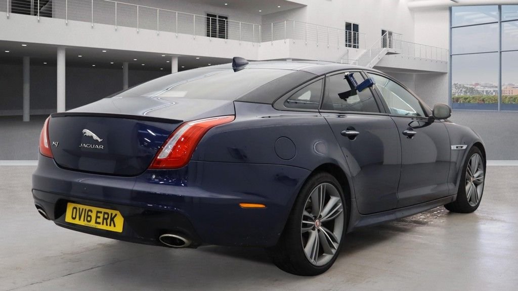 Used Jaguar XJ 2016 for sale - 76623306: Photo 5