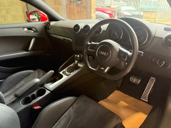 Used Audi TT 2010 for sale - 75294357: Photo 15