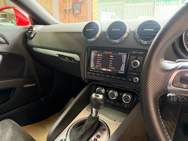 Used Audi TT 2010 for sale - 75294357: Photo 31