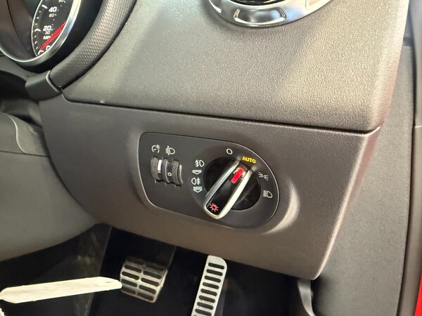 Used Audi TT 2010 for sale - 75294357: Photo 36