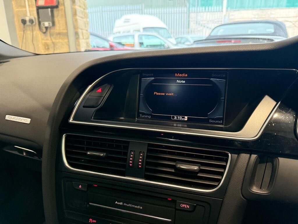 Used Audi RS5 2010 for sale - 76395763: Photo 37