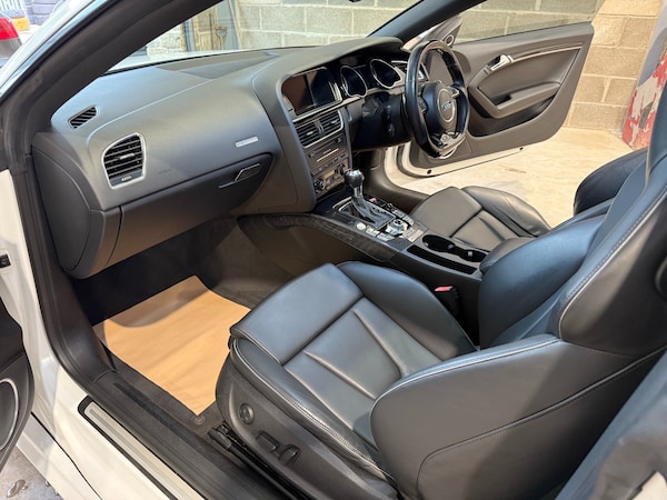 Used Audi RS5 2010 for sale - 74380494: Photo 14