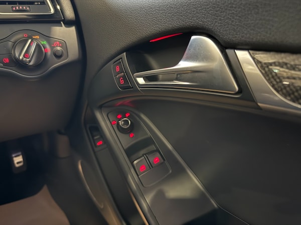 Used Audi RS5 2010 for sale - 74380494: Photo 36