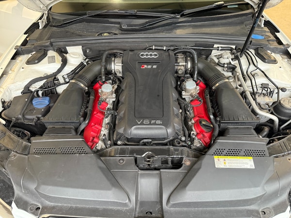 Used Audi RS5 2010 for sale - 74380494: Photo 37