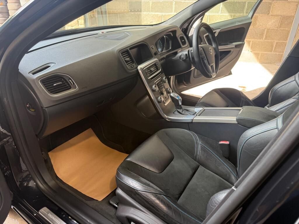 Used Volvo V60 2014 for sale - 76395766: Photo 16