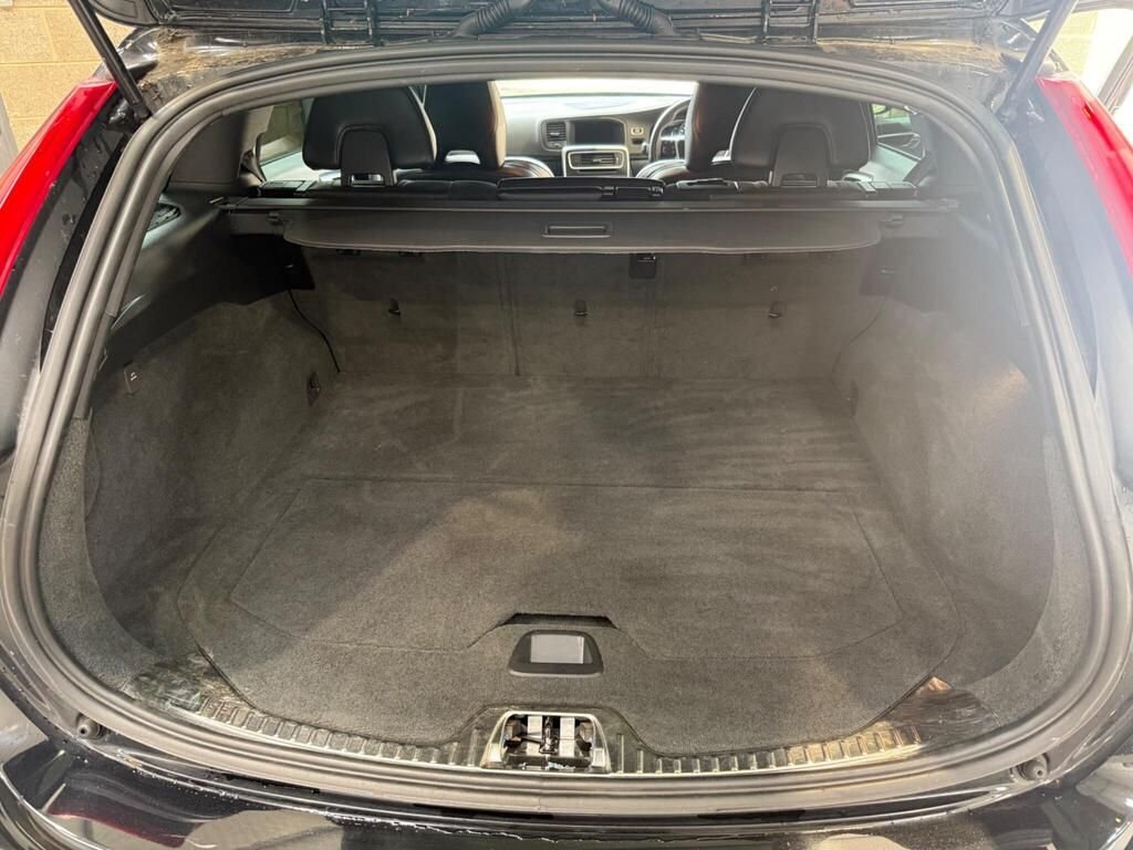 Used Volvo V60 2014 for sale - 76395766: Photo 30