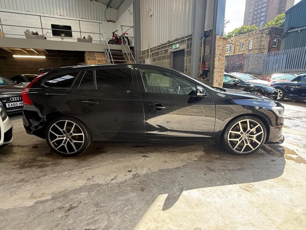 Used Volvo V60 2014 for sale - 76395766: Photo 9