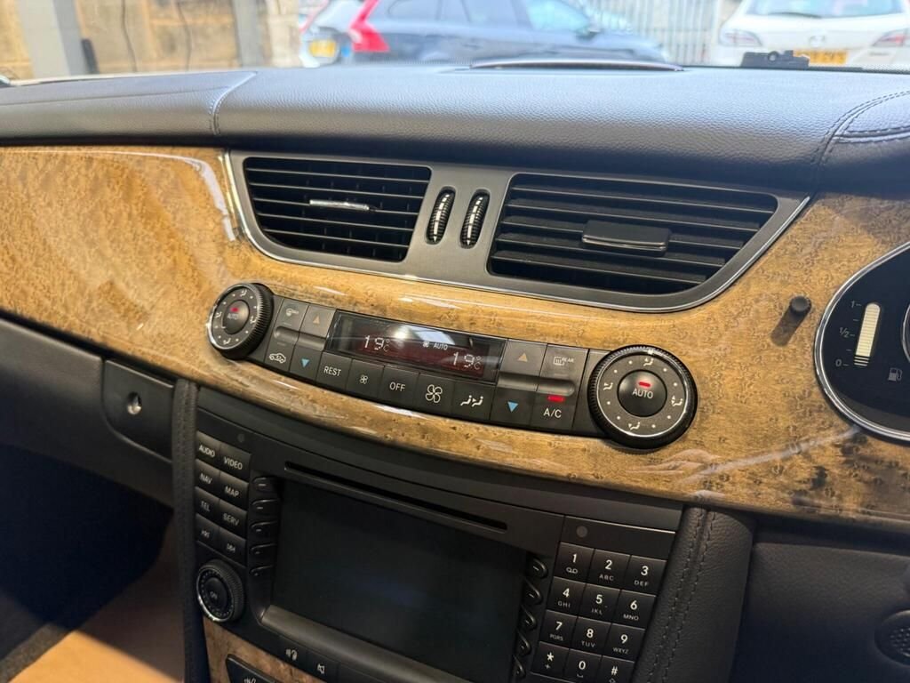 Used Mercedes-Benz CLS 2008 for sale - 76395761: Photo 35