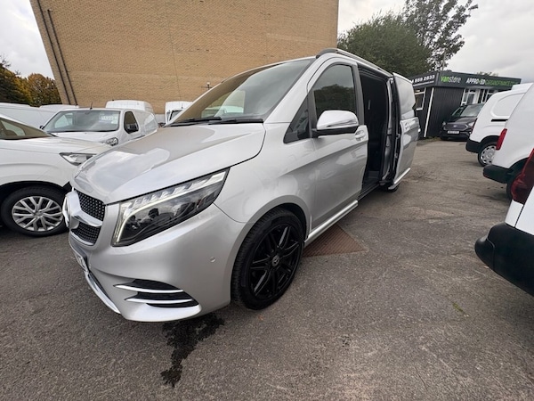 Used Mercedes-Benz V-Class 2023 for sale - 76203458: Photo 10