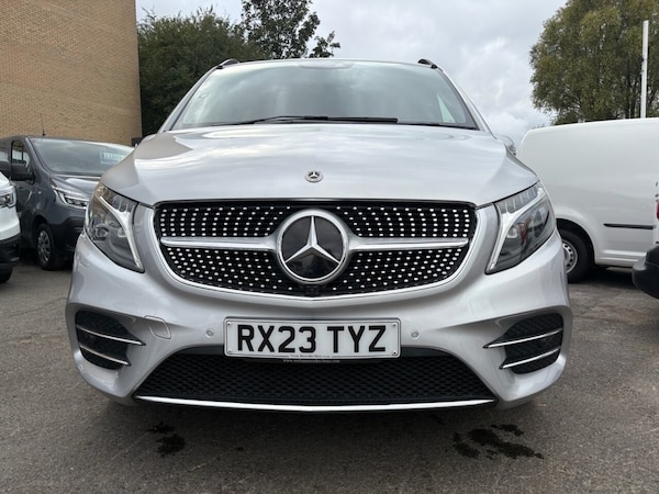 Used Mercedes-Benz V-Class 2023 for sale - 76203458: Photo 12