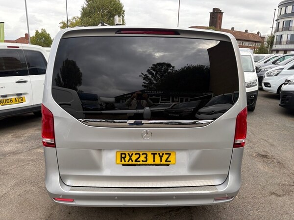 Used Mercedes-Benz V-Class 2023 for sale - 76203458: Photo 15