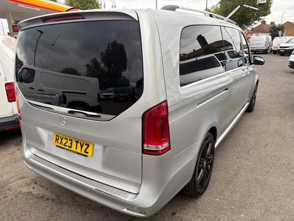 Used Mercedes-Benz V-Class 2023 for sale - 76203458: Photo 17