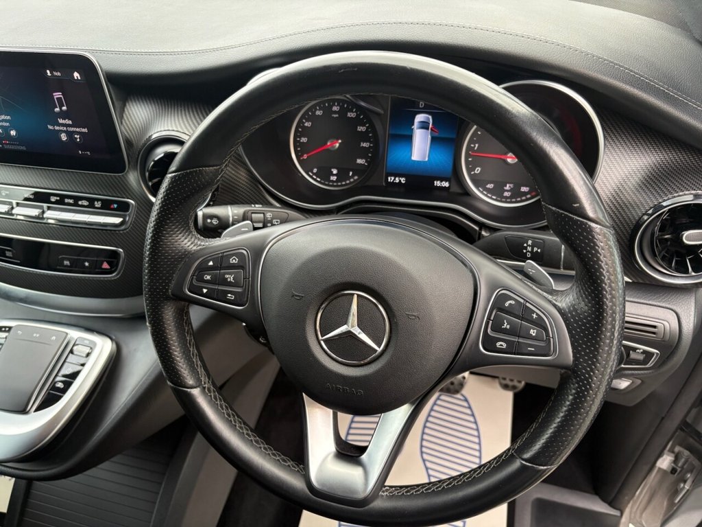 Used Mercedes-Benz V-Class 2023 for sale - 76203458: Photo 19